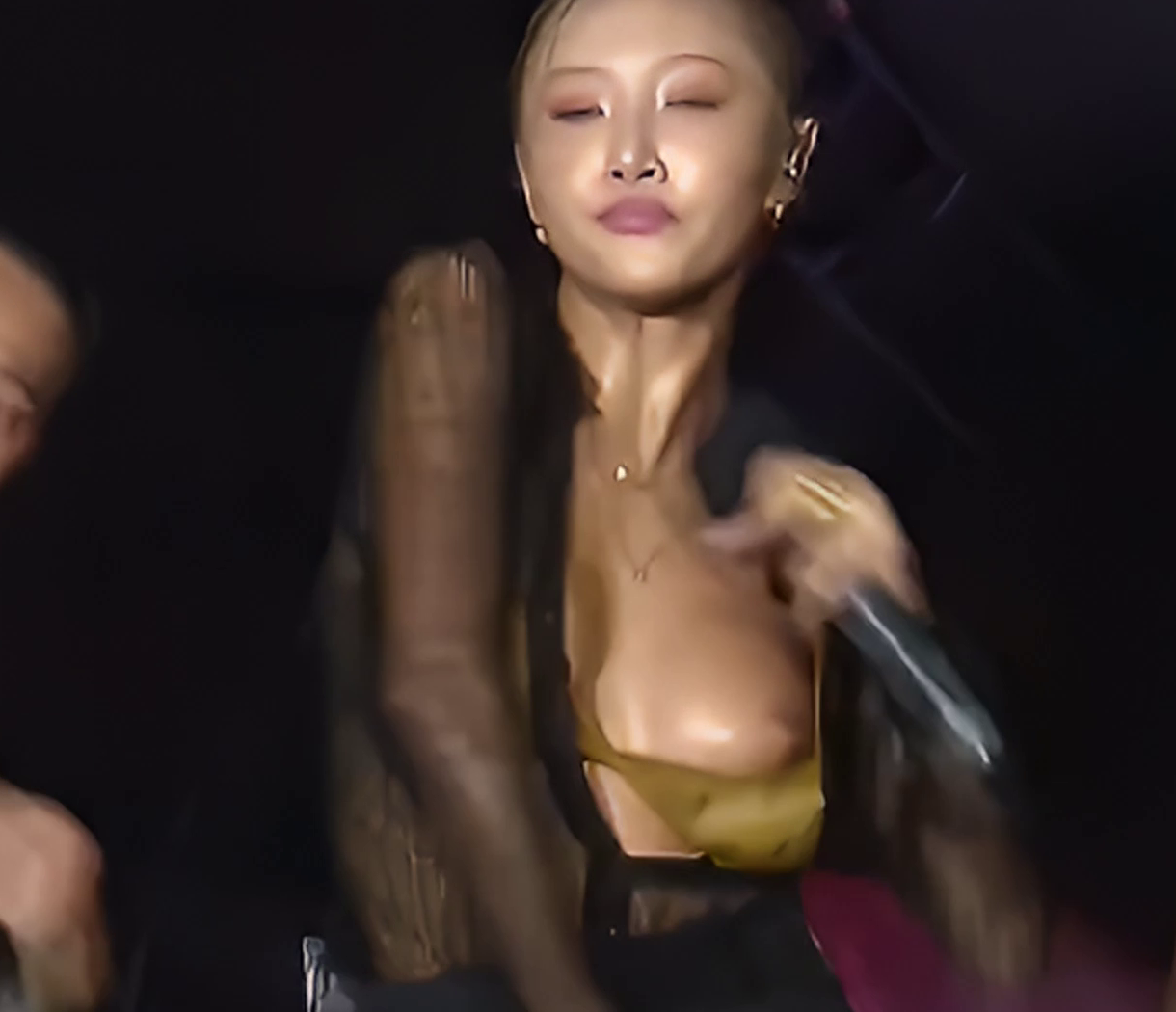 nsj9XY8Z MAMAMOO Hwasa KPop 06.png